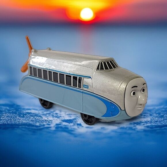 Thomas & Friends Hugo Blimp Guillane 2016 Diecast Silver Matte DXR58 Propeller. - Picture 1 of 16